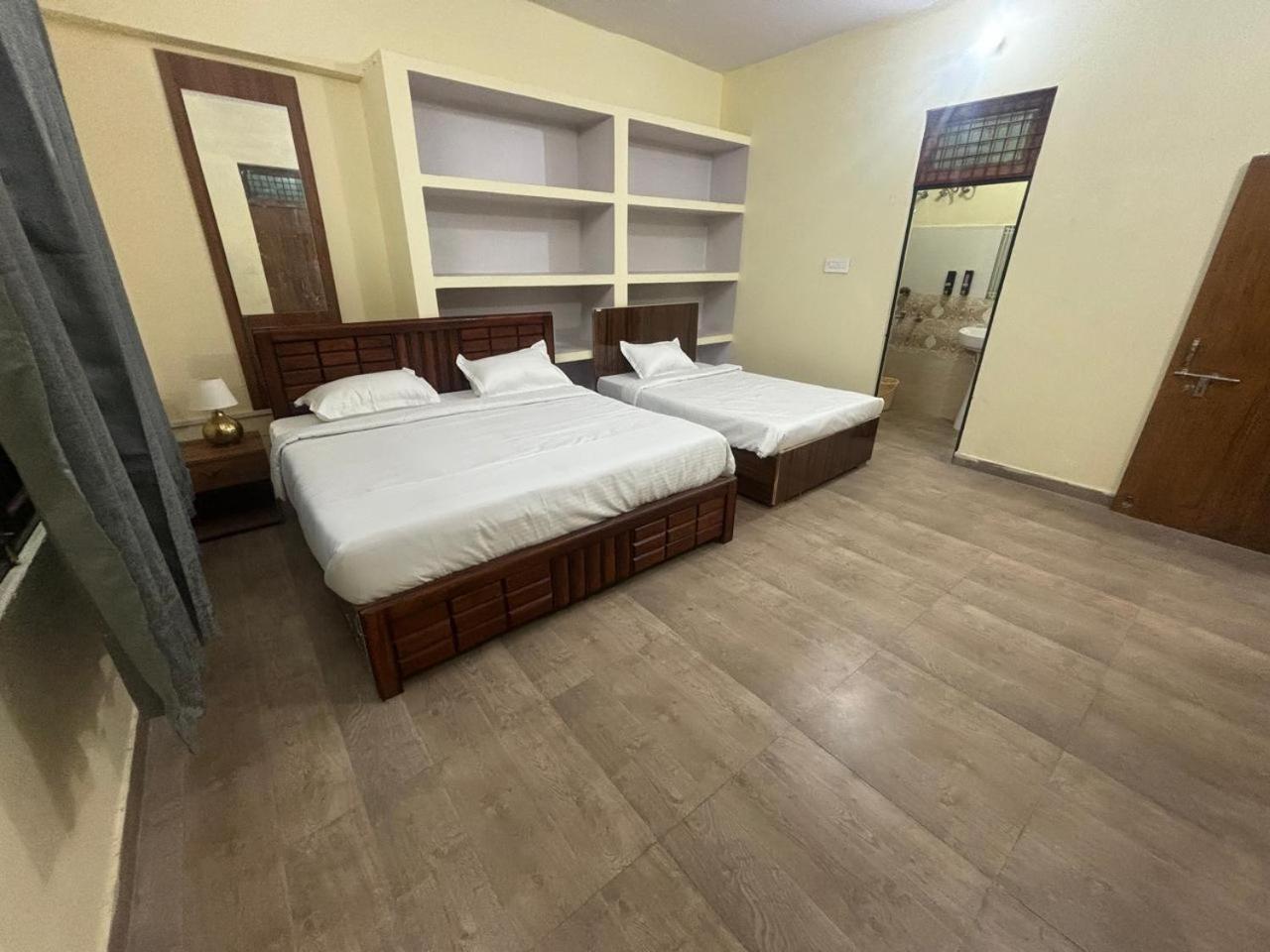 Amara Homestays Allāhābād Junction Exterior foto