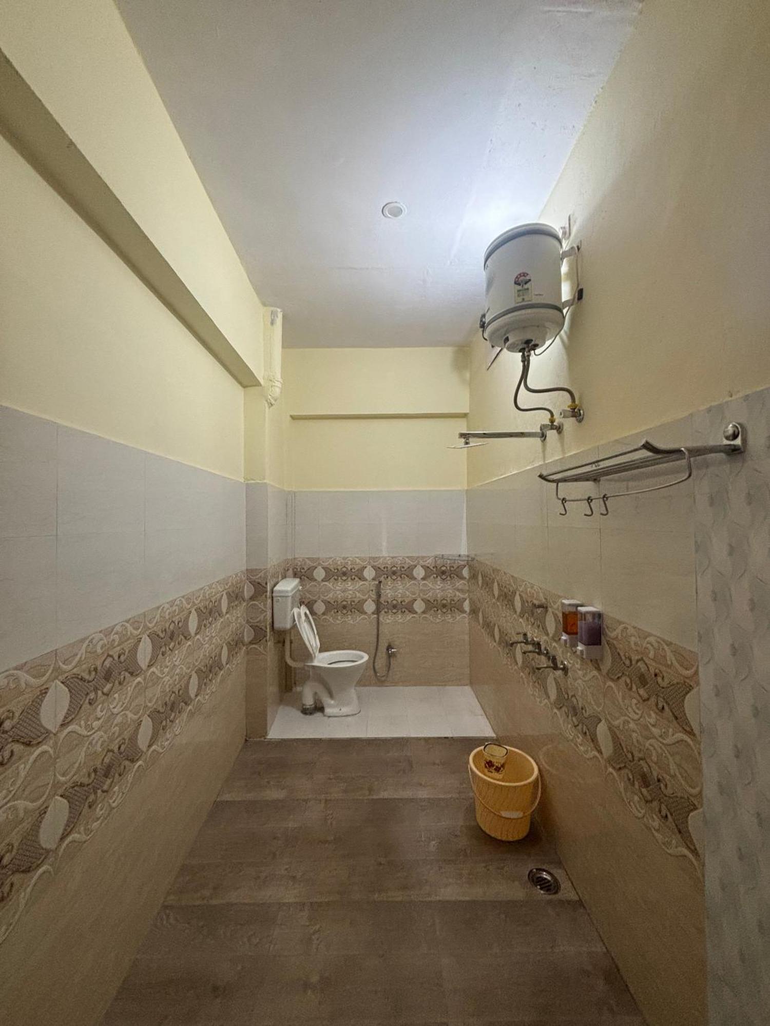 Amara Homestays Allāhābād Junction Exterior foto