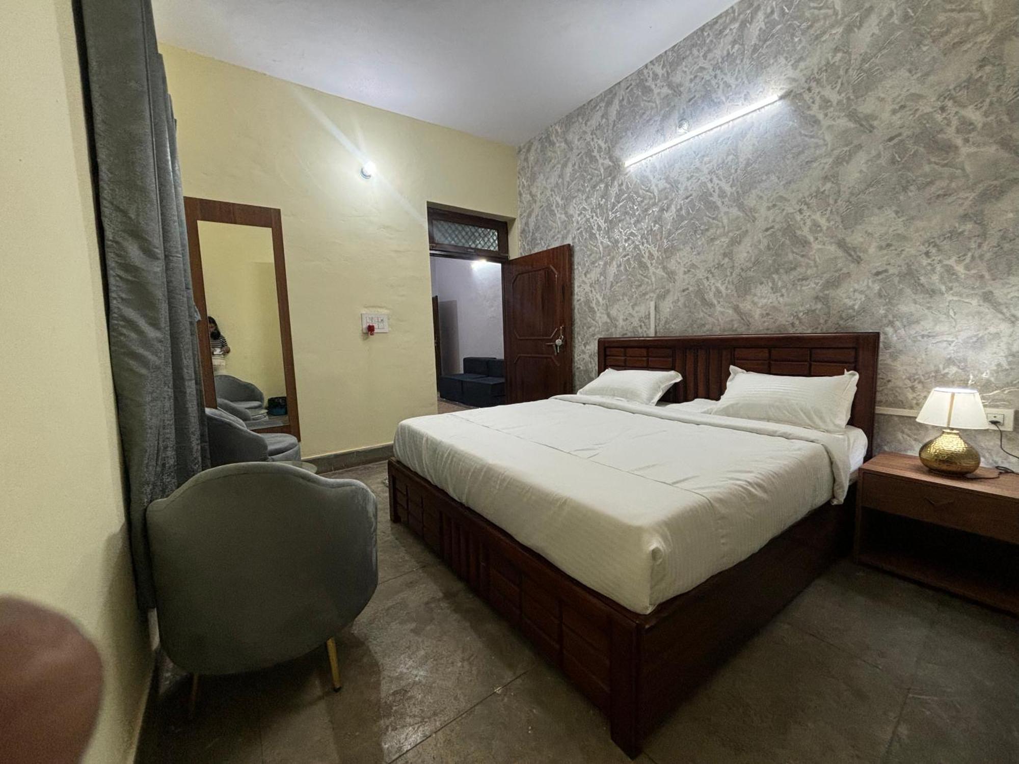 Amara Homestays Allāhābād Junction Exterior foto