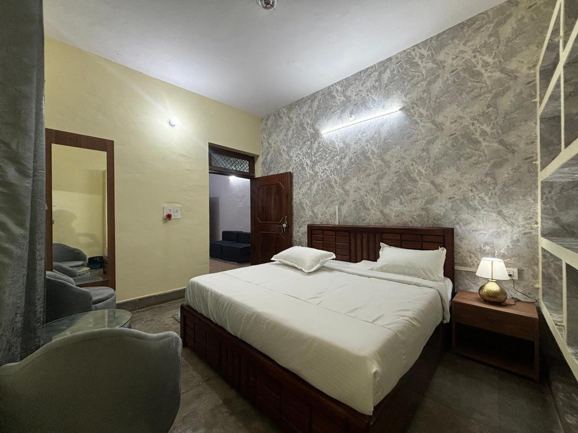 Amara Homestays Allāhābād Junction Exterior foto