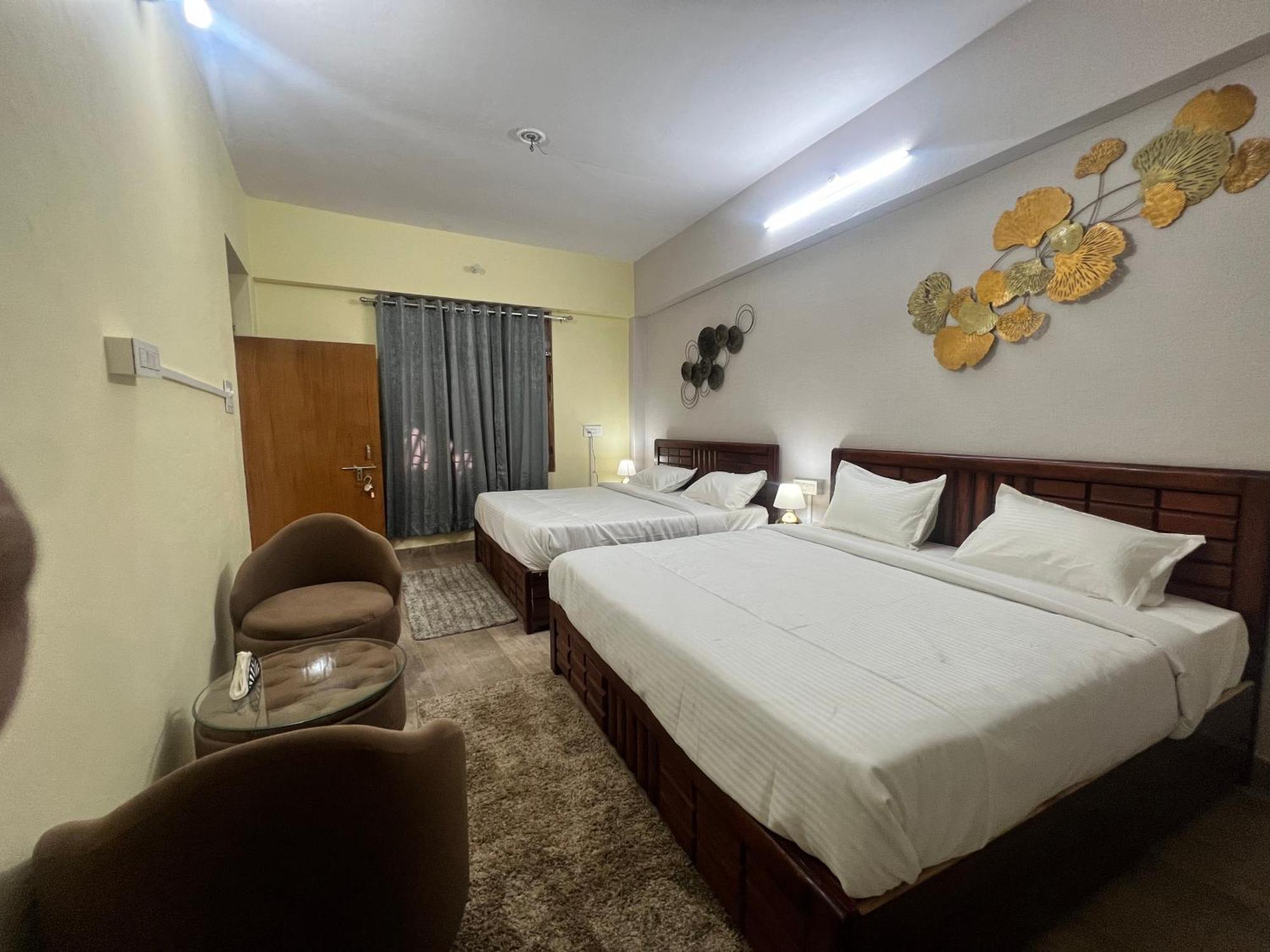 Amara Homestays Allāhābād Junction Exterior foto